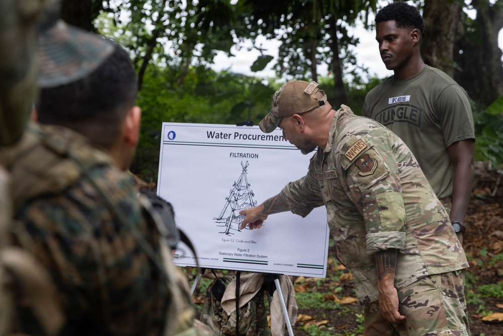 Jungle Operations Training Course - Panama: Jungle 5K and Water Purification