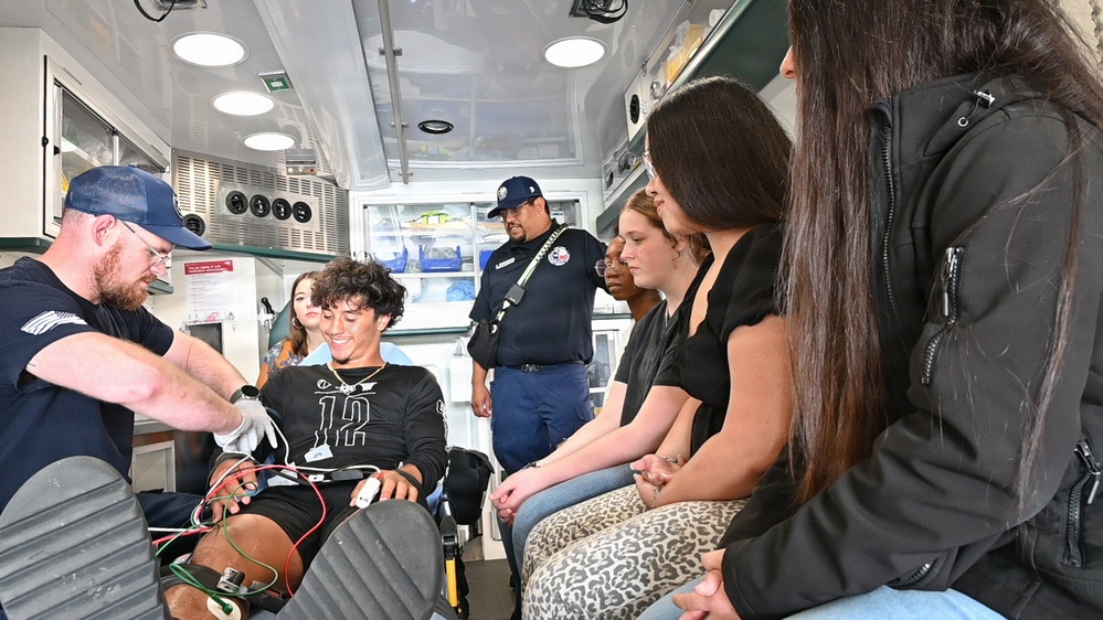 Temple High School Students Tour CRDAMC, Explore Healthcare Careers