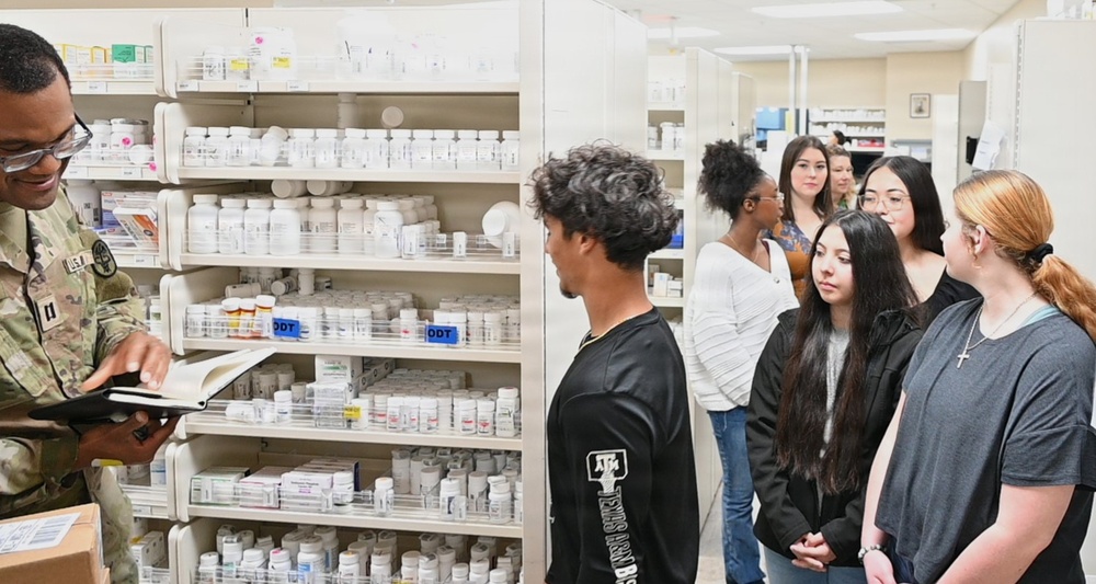 Temple High School Students Tour CRDAMC, Explore Healthcare Careers