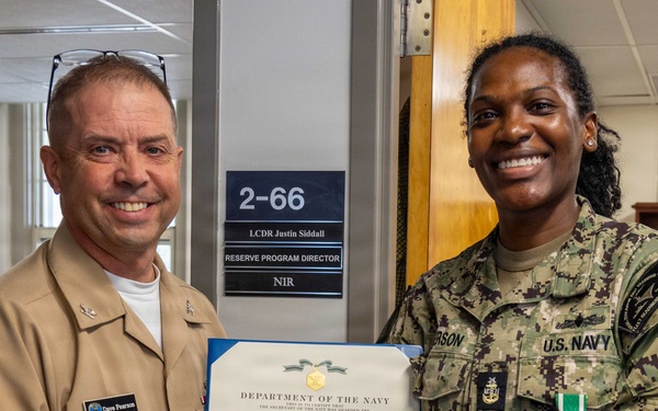 NETC holds End of Tour for MMCS Roberson