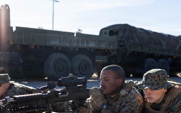 Marines conduct machine gun familiarization in Sweden