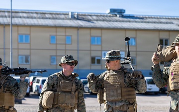 Marines conduct machine gun familiarization in Sweden