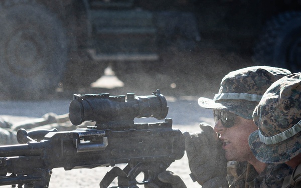 Marines conduct machine gun familiarization in Sweden