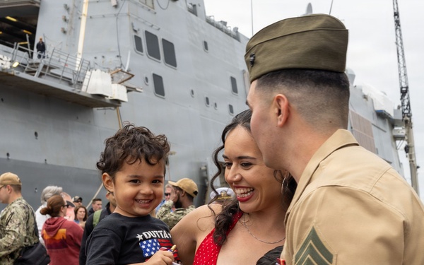 USS San Antonio (LPD 17) returns to Naval Station Norfolk