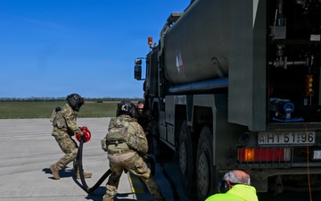 Hungarian Defence Forces conduct first hot pit refuel during Jolly Vihar with 56 RQS