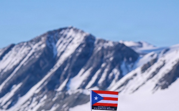 First to seven: AFSOUTH colonel completes all marathon majors in one year