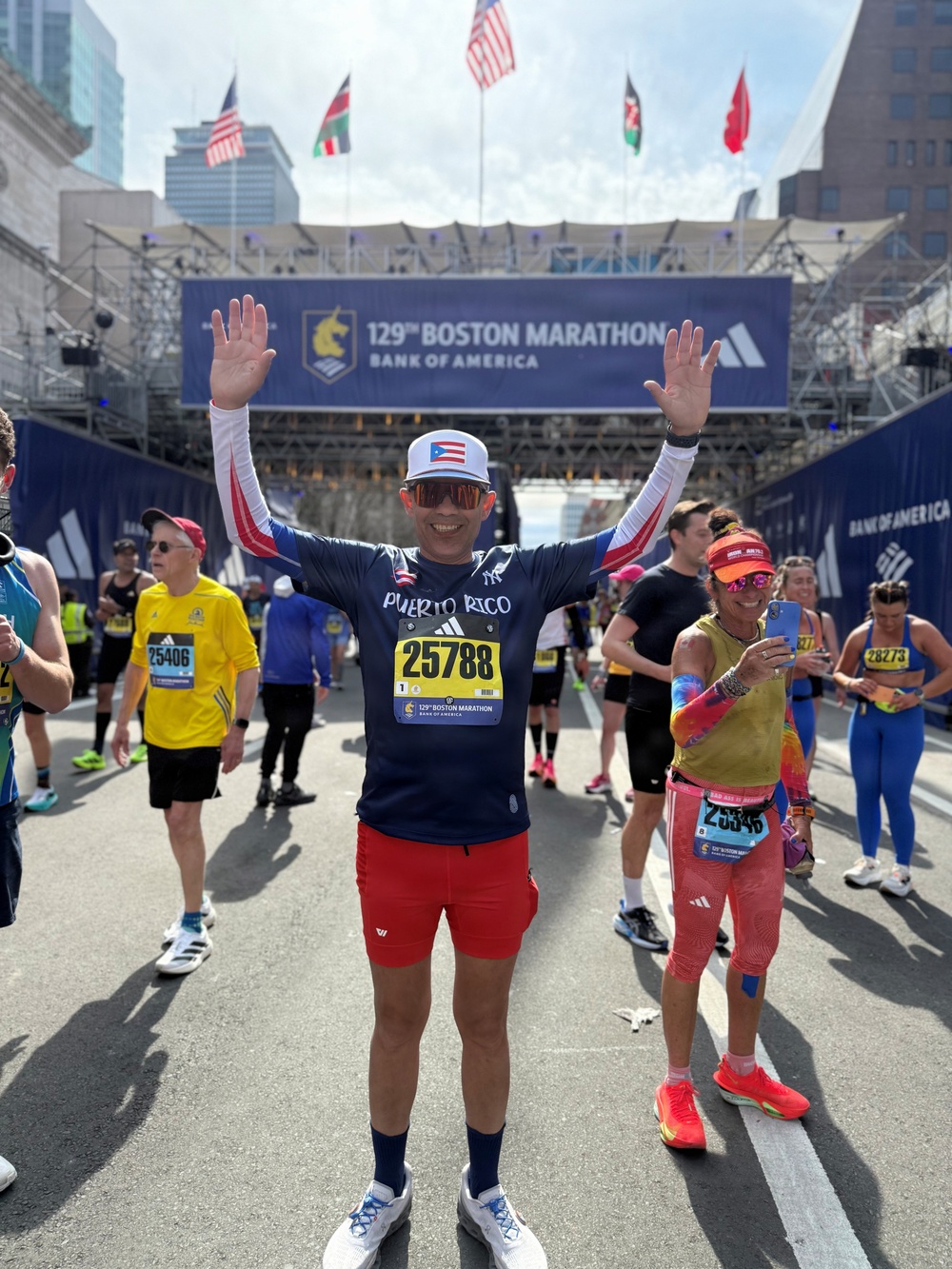 First to seven: AFSOUTH colonel completes all marathon majors in one year