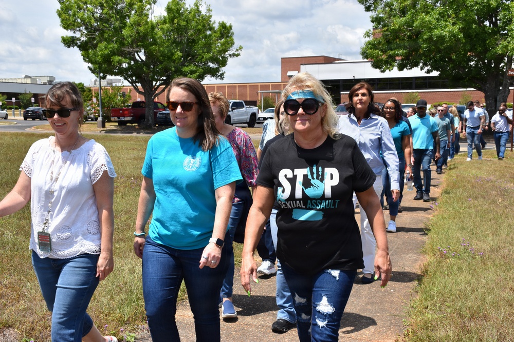 Step Forward: Lyster Army Health Clinic hosts Denim Day Walk