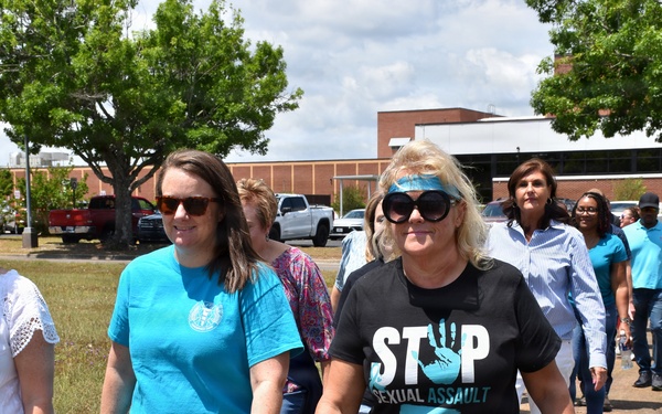 Step Forward: Lyster Army Health Clinic hosts Denim Day Walk