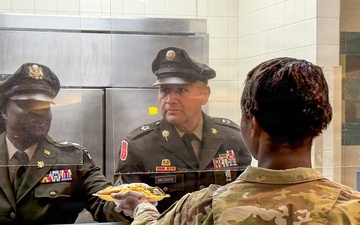 Army Reserve Soldiers celebrate 118 years of service