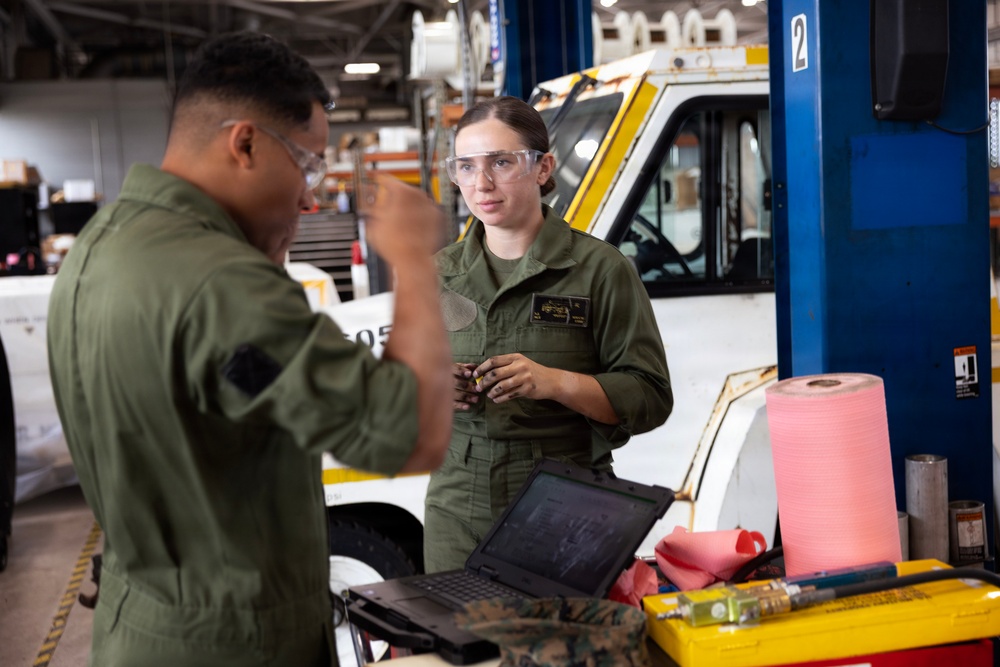 Blount Island Marines Strengthen Aviation Sustainment Through Jacksonville Naval Partnerships