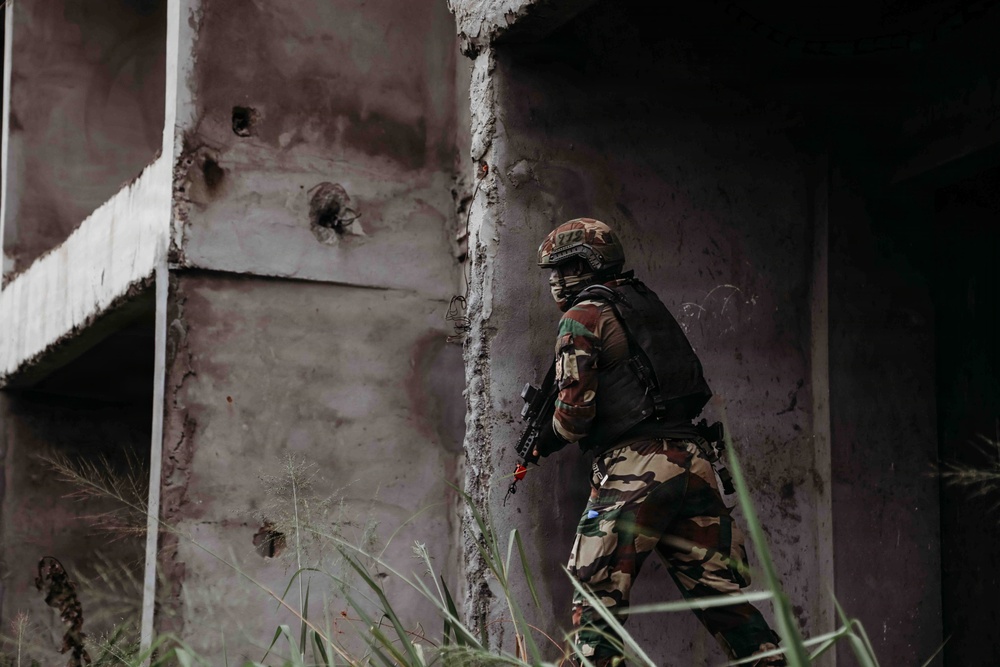 Multinational forces conduct maritime landing ground assault during Flintlock 26