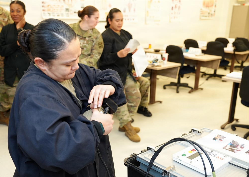 NAMRU San Antonio conducts Usability Testing of Portable Ozone Sterilizer
