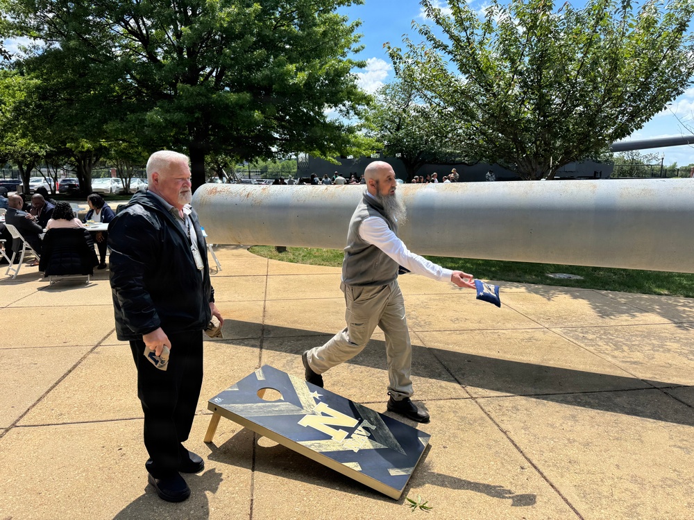 Naval District Washington Holds Command Picnic