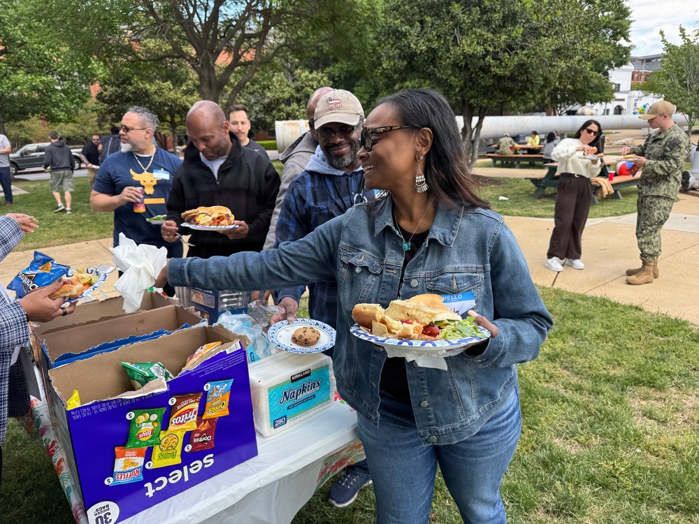 Naval District Washington Holds Command Picnic