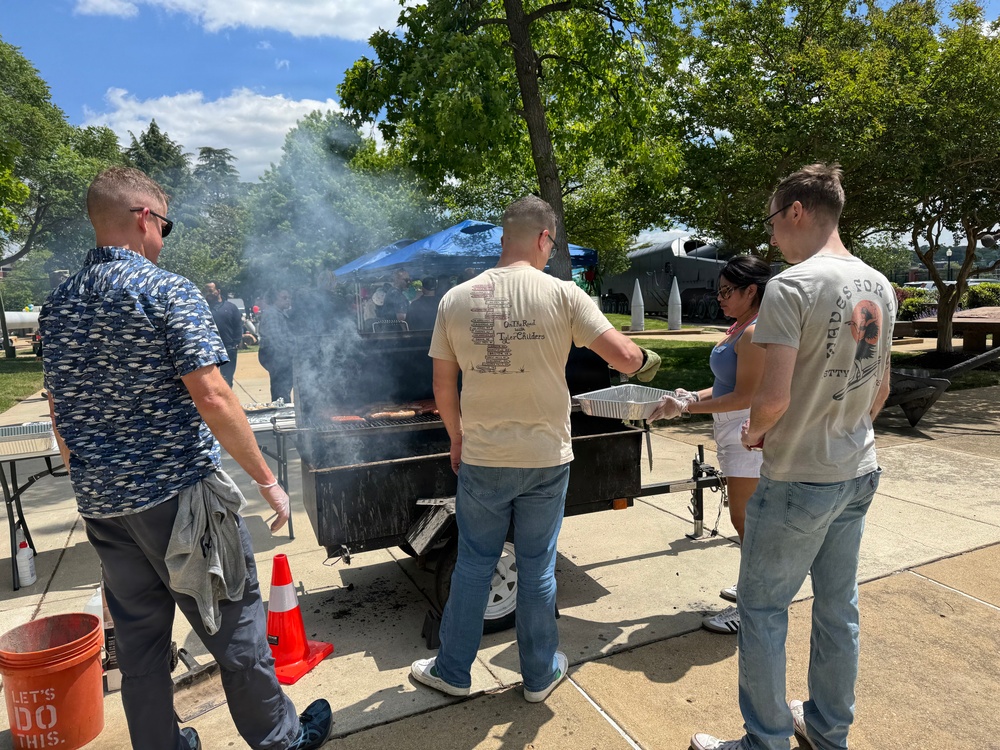 Naval District Washington Holds Command Picnic
