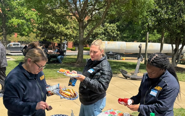 Naval District Washington Holds Command Picnic