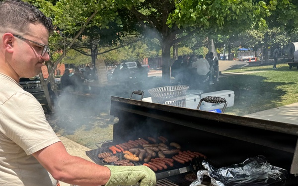 Naval District Washington Holds Command Picnic