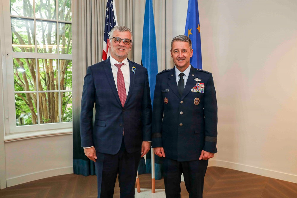 Nordhaus visits Estonian ambassador in Washington