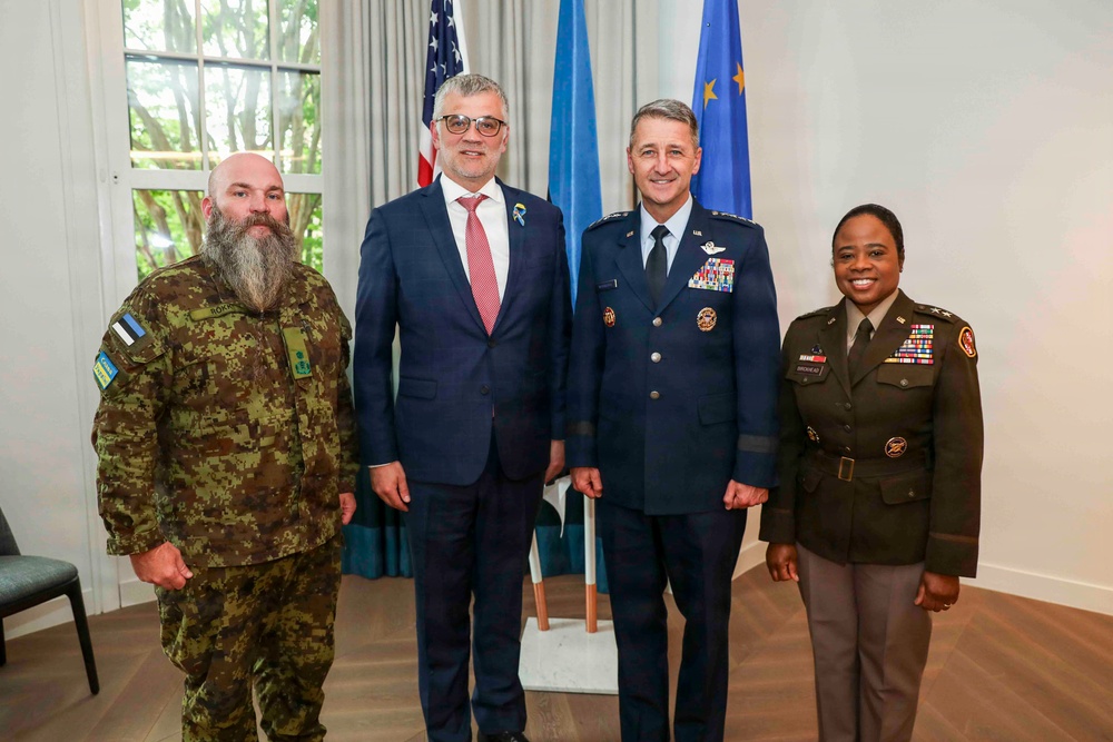 Nordhaus visits Estonian ambassador in Washington