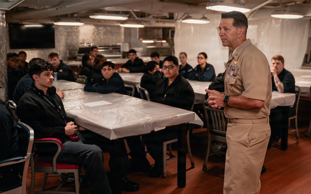 Force Master Chief Dustin Kuers Speaks With Ronald Reagan Sailors