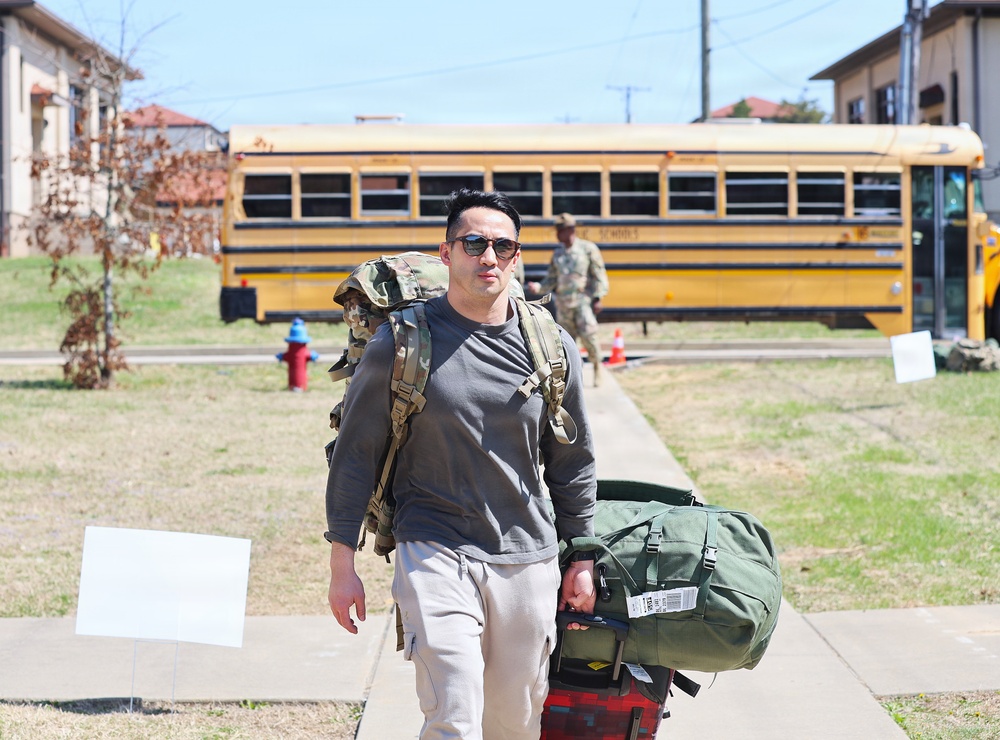 Soldier Arrives at The Combined Best Squad Competition at Fort Knox