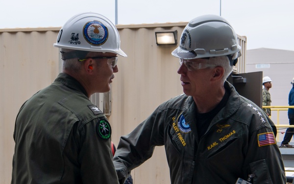 Commander, USFFC Visits USS John C. Stennis (CVN 74)