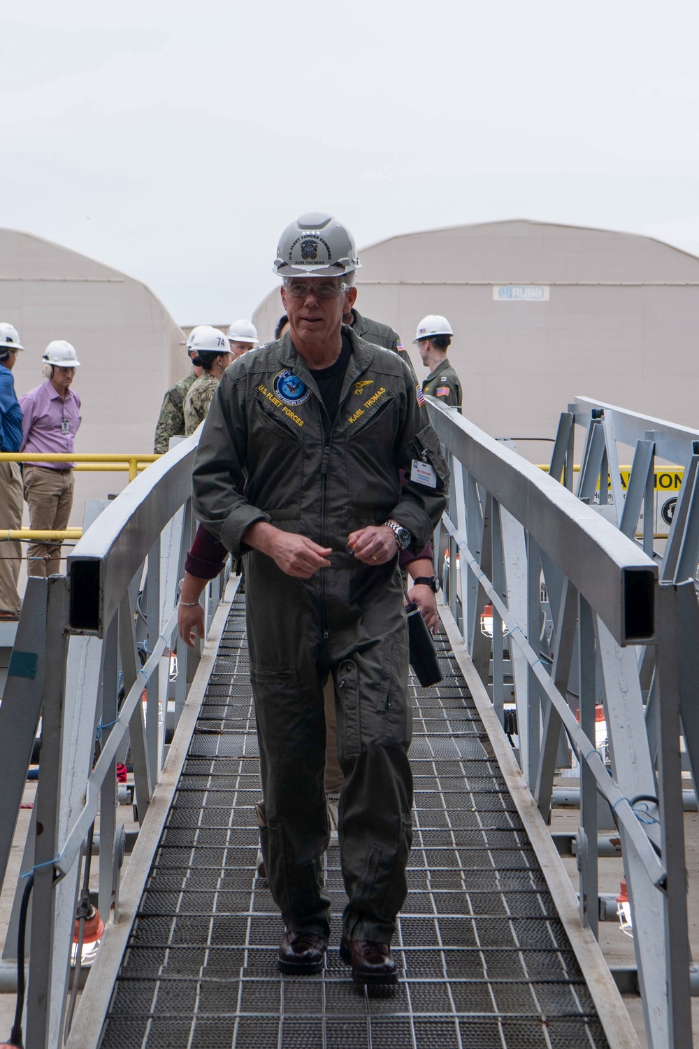 Commander, USFFC Visits USS John C. Stennis (CVN 74)