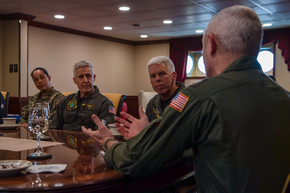 Commander, USFFC and Commander, U.S. Pacific Fleet Visit USS John C. Stennis (CVN 74)