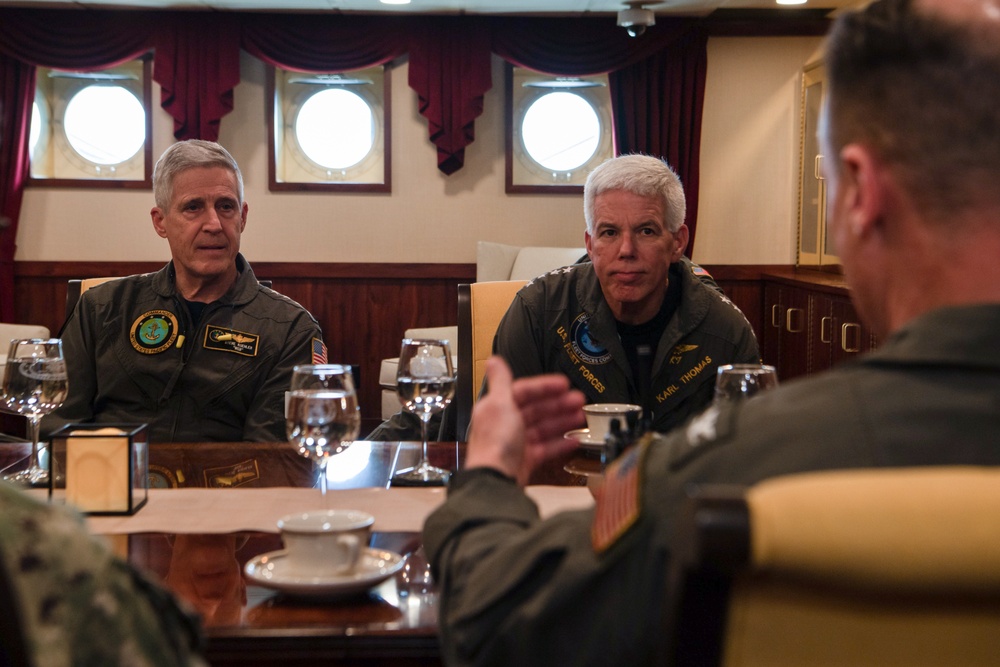 Commander, USFFC and Commander, U.S. Pacific Fleet Visit USS John C. Stennis (CVN 74)
