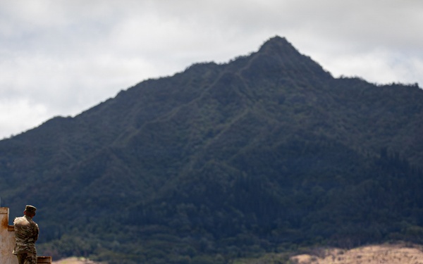 Philippine Soldier Qualifies During PLFTRC in Hawaii