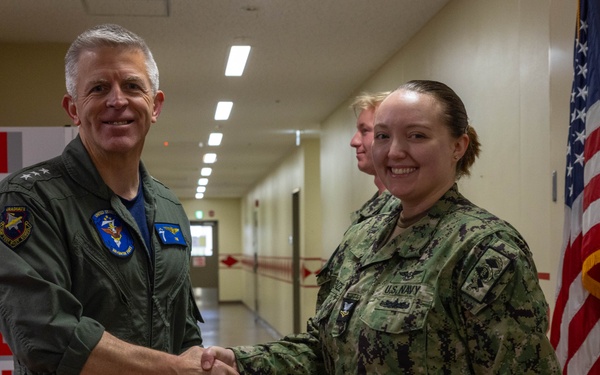 Vice Adm. Hannifin visits Carrier Air Wing 5