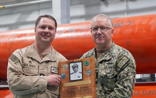 Lockwood Award presented to Navy Submarine Torpedo Facility onboard Naval Weapons Station Yorktown
