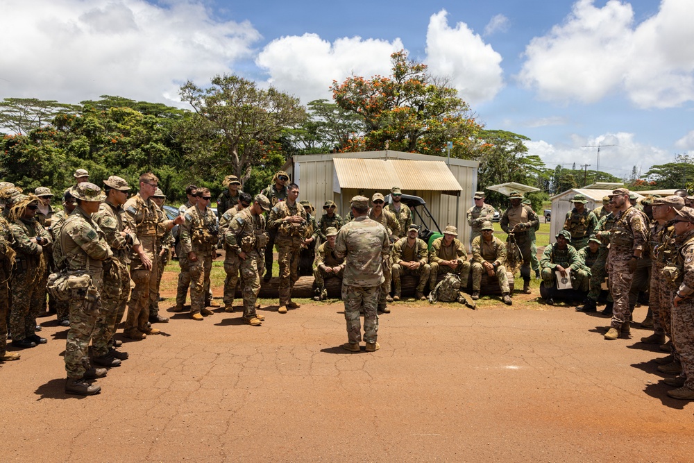 Pacific Land Forces Team Readiness Challenge - M4A1 Qualification
