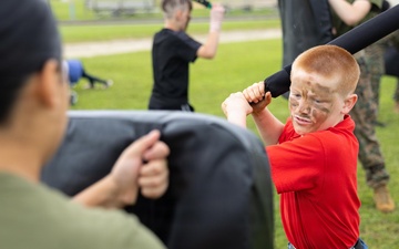 MACG-18 hosts devil pup day