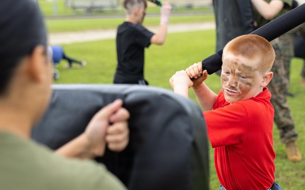 MACG-18 hosts devil pup day