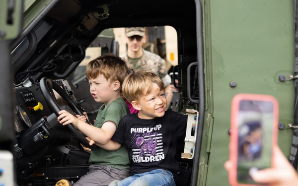 MACG-18 hosts devil pup day