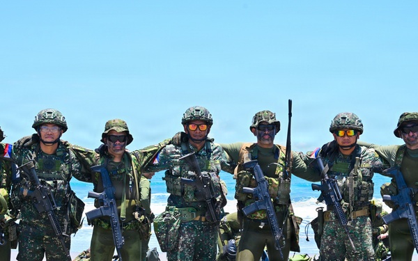 Balikatan 2026: Japan Ground Self-Defense Force, Philippine Army conduct amphibious assault