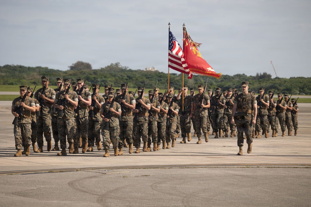 Col. Daniel Schierling relinquishes command of VMM-262 to Lt. Col. Derick E. Staffenson