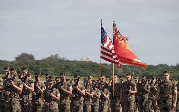 Col. Daniel Schierling relinquishes command of VMM-262 to Lt. Col. Derick E. Staffenson