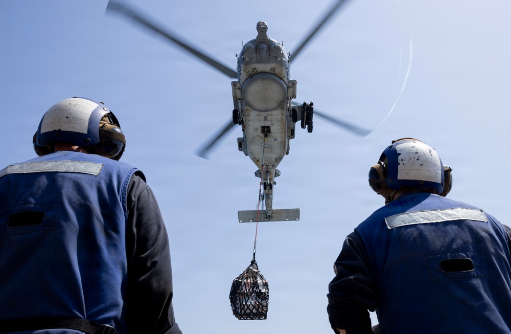 Delbert D. Black Conducts a Vertical Replenishment-at-Sea