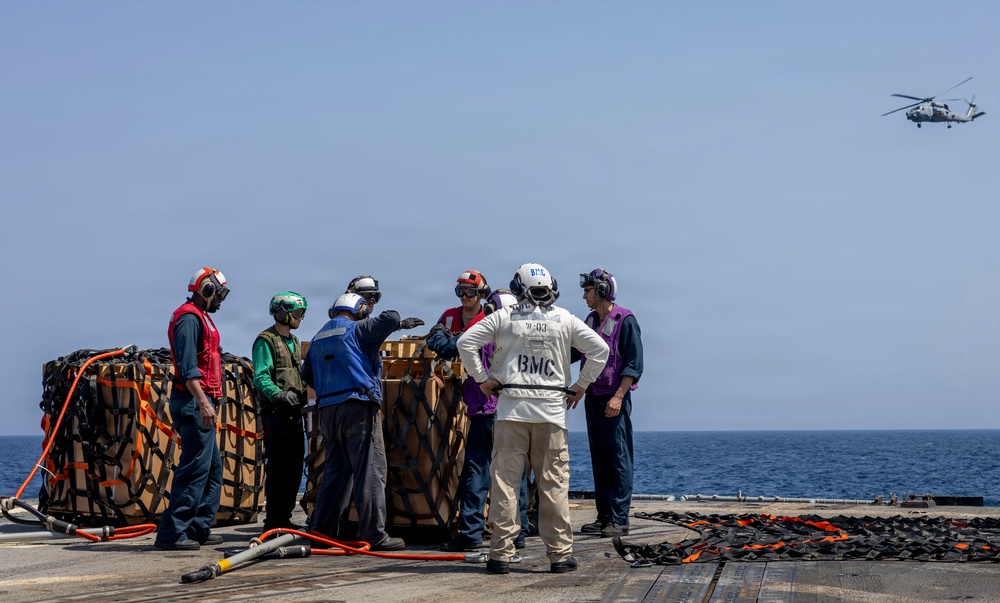 Delbert D. Black Conducts a Vertical Replenishment-at-Sea