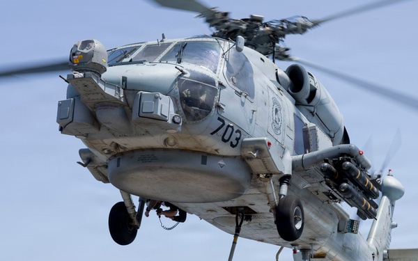 Delbert D. Black Conducts a Vertical Replenishment-at-Sea
