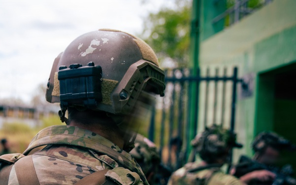 Balikatan 2026: Green Berets, Philippine special operators conduct close-quarters battle training