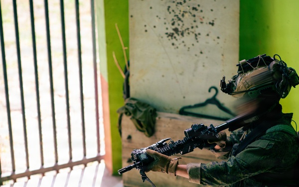 Balikatan 2026: Green Berets, Philippine special operators conduct close-quarters battle training