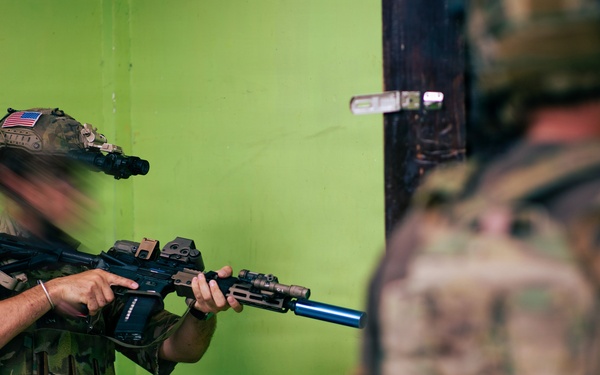 Balikatan 2026: Green Berets, Philippine special operators conduct close-quarters battle training