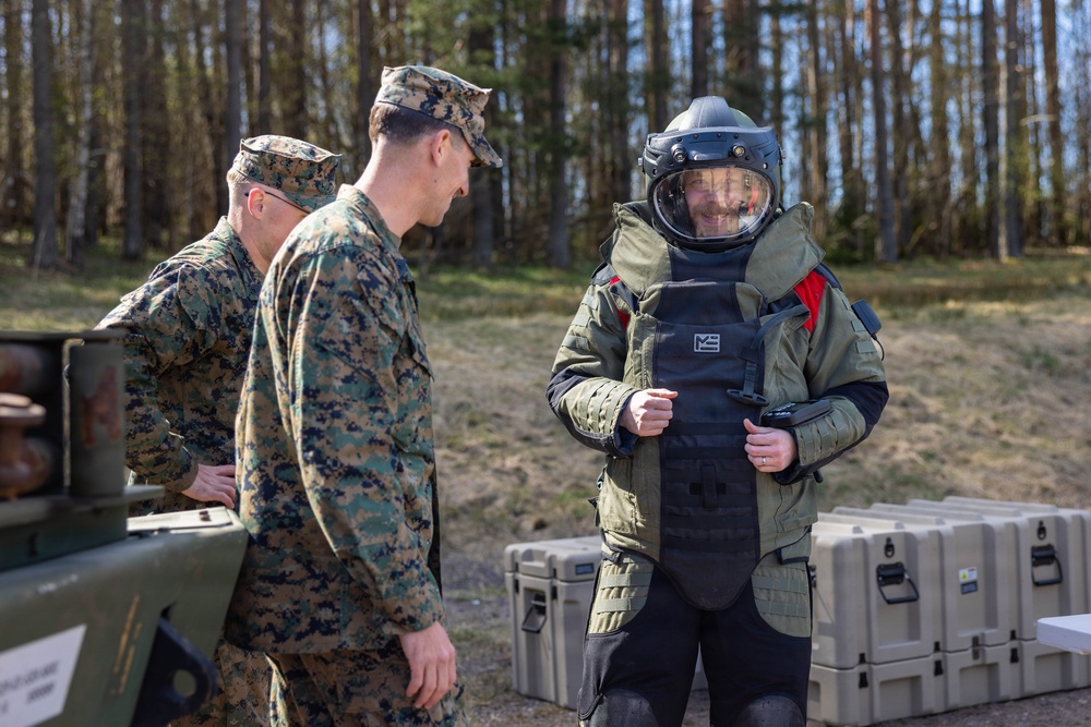 U.S. Marines showcase unit capabilities to Allied partners and Swedish media