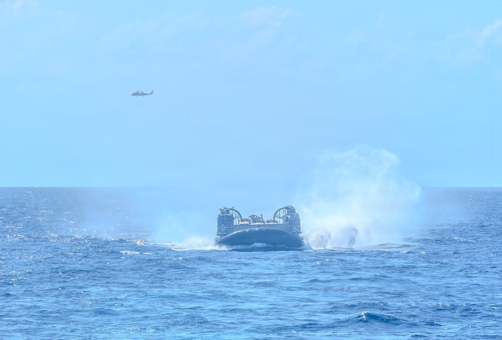 Balikatan 2026: LCAC Operations