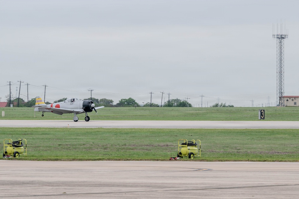 Aircraft arrive for The Great Texas Airshow