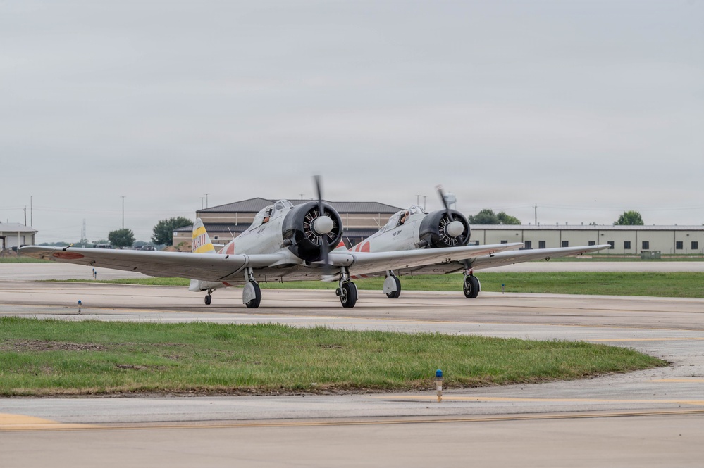 Aircraft arrive for The Great Texas Airshow